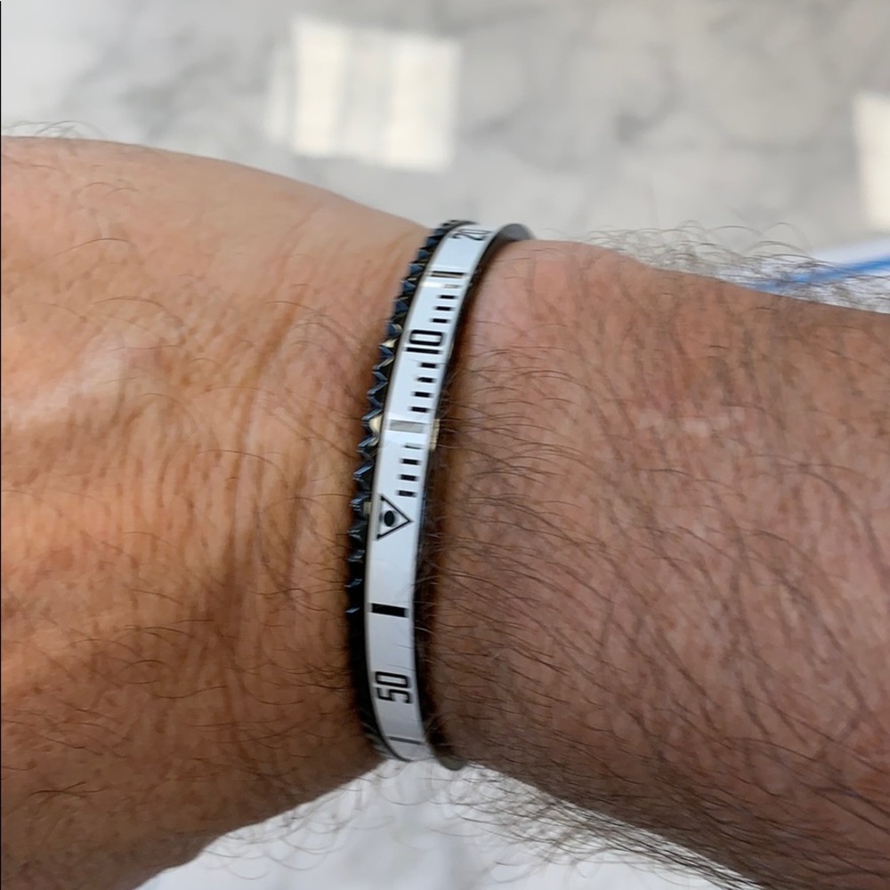 Stainless steel Bangle Bracelet